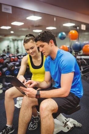 Die berufsbegleitenden Zertifikatslehrgänge schaffen interessente berufliche Perspektiven.