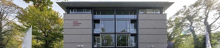 Dresden School of Management